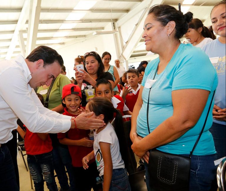 Trabaja presidenta del DIF Saltillo en estrategias de protección para la primera infancia