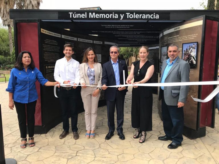 Inauguran exposición itinerante Túnel Memoria y Tolerancia en el ITESM Campus Saltillo