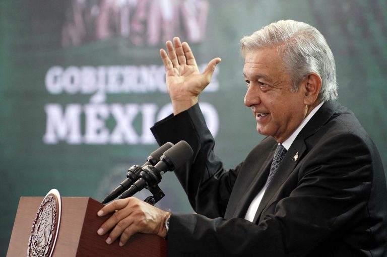 AMLO expresa pésame a familiares de víctimas de tiroteo en Torreón