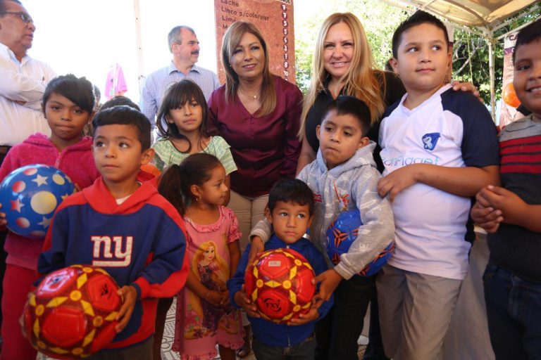 Encabeza Marcela Gorgón «El Cambalache» en Matamoros