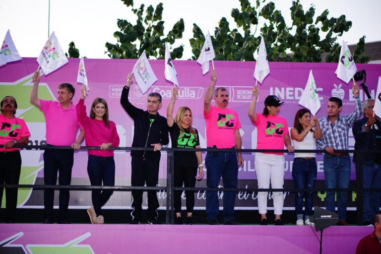 Corren más de 5 mil laguneros en la Gran Carrera «Fuertes contra el Cáncer»