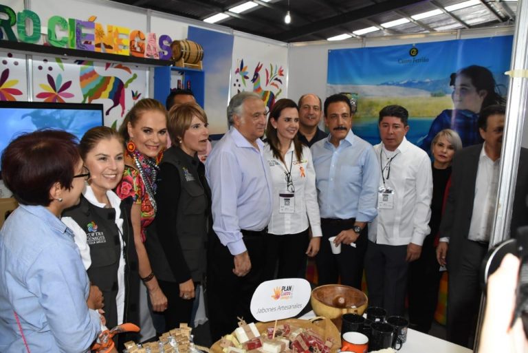 Pone en Coahuila su folclor, gastronomía y productos turísticos en el Tianguis de Pueblos Mágicos