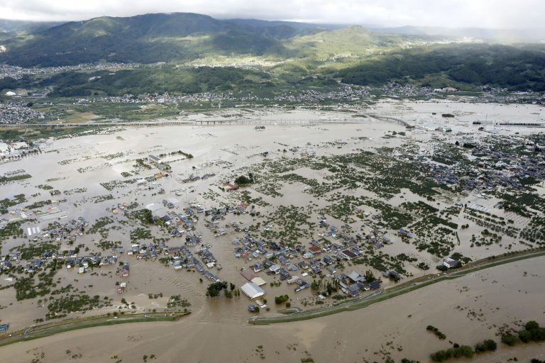 Suman 26 muertos en Japón por tifón ‘Hagibis’