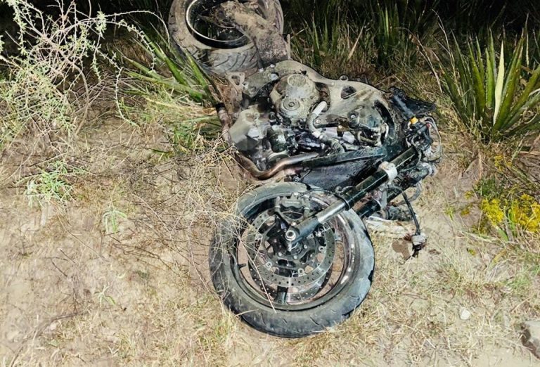 Motociclista se mata al chocar contra vaca