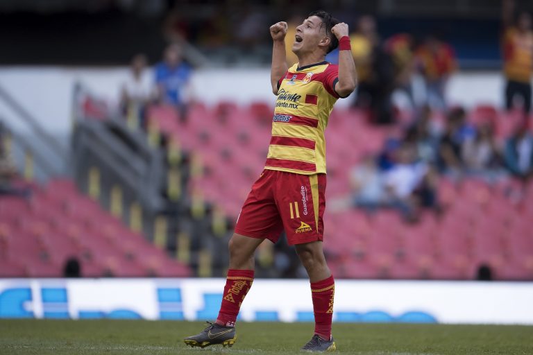 Monarcas descarrilla a La Máquina rumbo a la liguilla