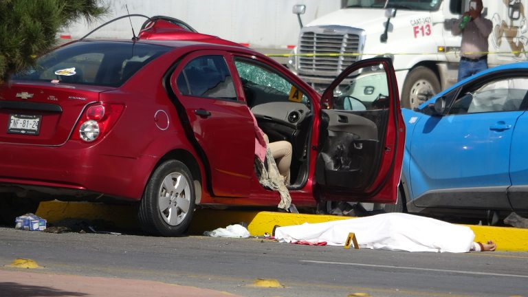 Fatal accidente deja dos mujeres sin vida en Saltillo