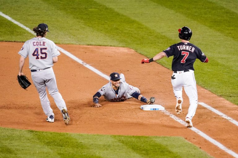 Astros a un juego de ser campeones de la Serie Mundial