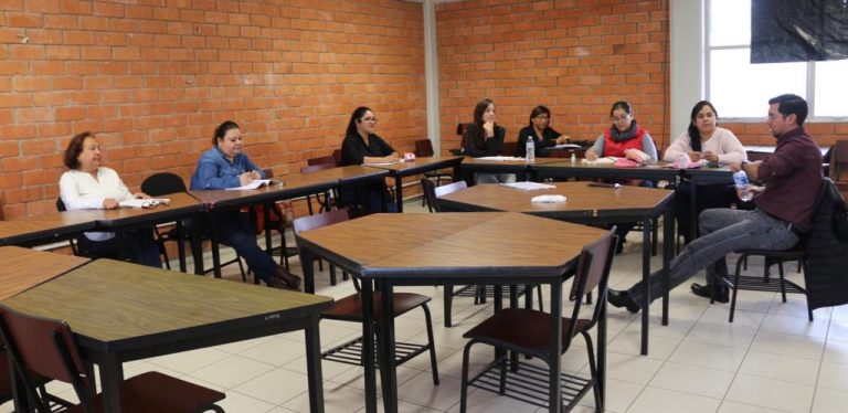 Fortalece Coahuila calidad educativa con capacitación de docentes