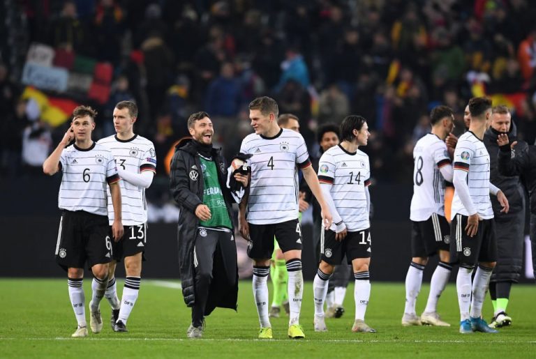 Alemania consigue su pase a la Eurocopa con goleada