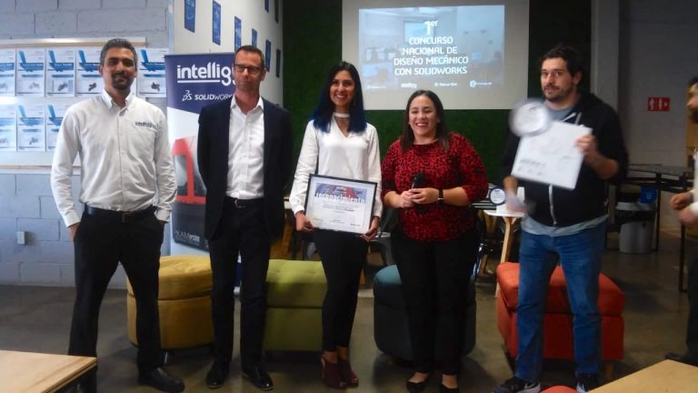 Logra alumna de UTT el 2º lugar en Concurso Nacional de Diseño Mecánico