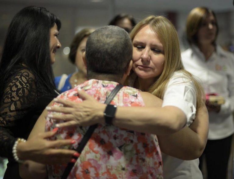 En Coahuila, frente común contra el cáncer: Marcela Gorgón