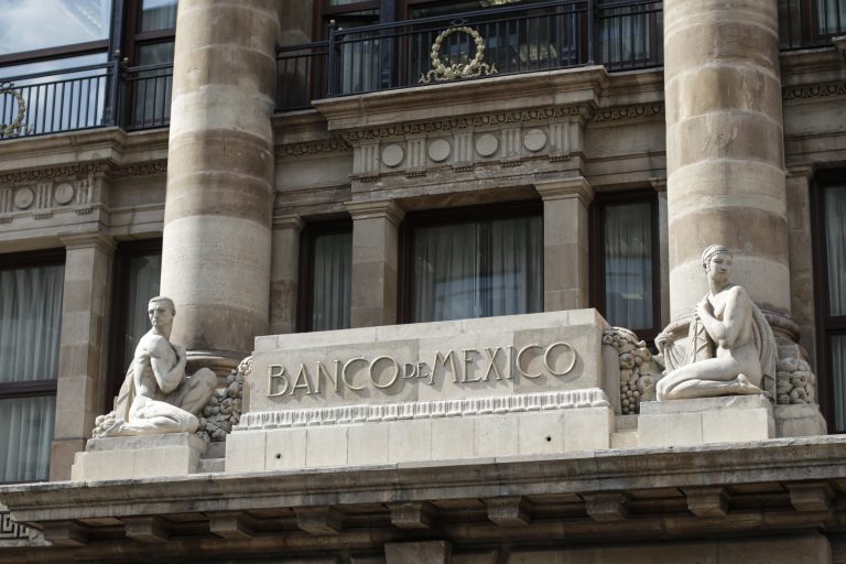 Banxico aplica tercer recorte consecutivo a su tasa de interés