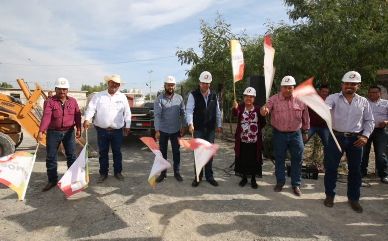 Inicia la construcción de complejo recreativo y deportivo en el ejido La Leona en Ramos Arizpe