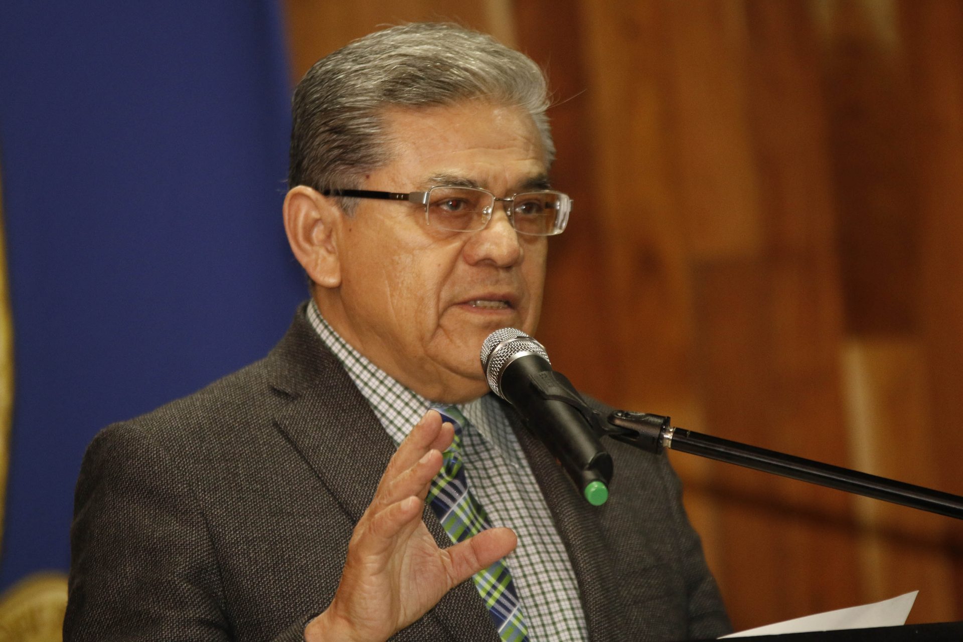 Rinde protesta José Alfredo Méndez como director de la Escuela de