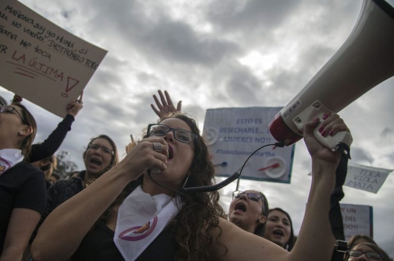 Casi 200 niñas y mujeres son lesionadas intencionalmente a diario