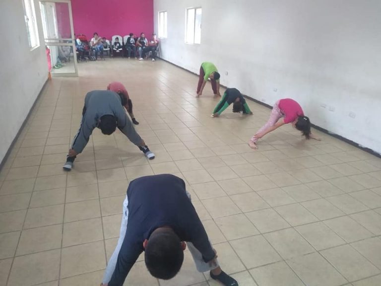 En Saltillo se imparten clases de capoeira para prevenir la violencia y delincuencia