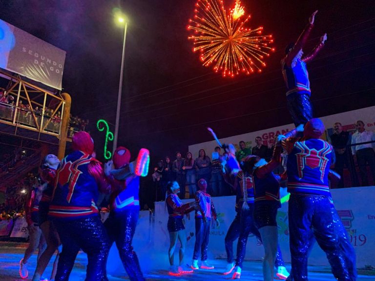 Da inicio en Acuña la caravana de desfiles navideños Coahuila ‘Luz y Magia’