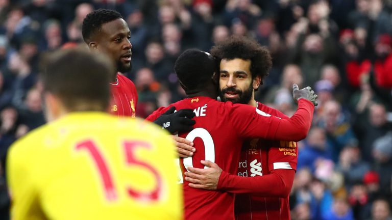 Un recital de Salah bastó para que Liverpool se cargue al Watford