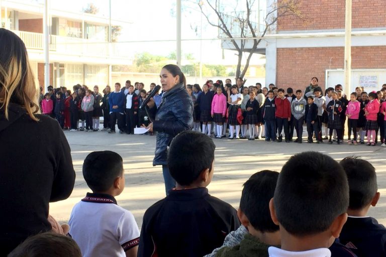 Coahuila fortalece educación con talleres y campañas escolares