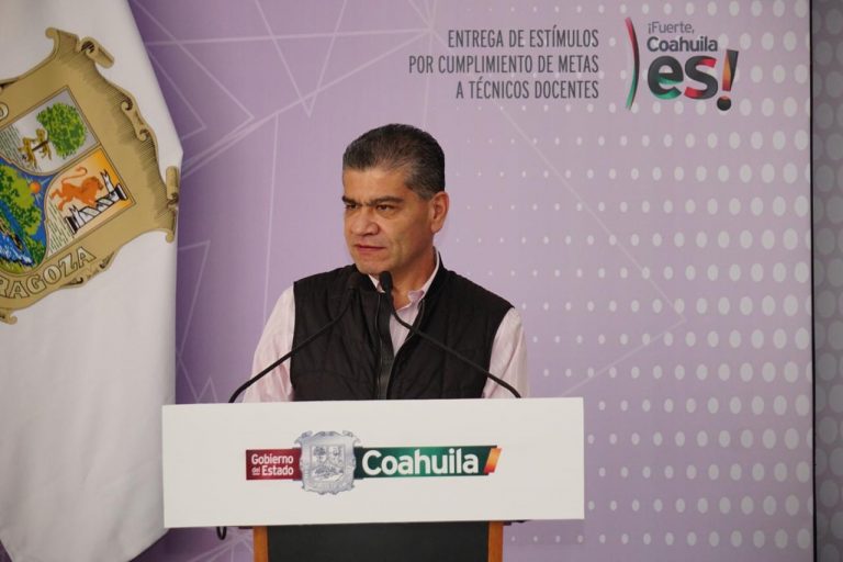 Fomento a educación, motor social de Coahuila: Riquelme