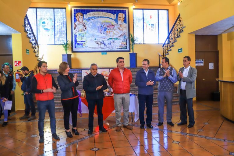 Realizan venta navideña en Presidencia Municipal de Ramos Arizpe  