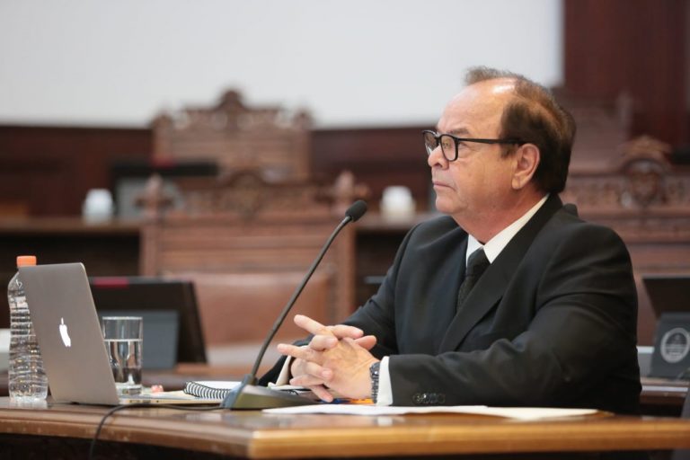 Tardaría tres meses en resolverse situación de trabajadores que pertenecían al Seguro Popular en Coahuila