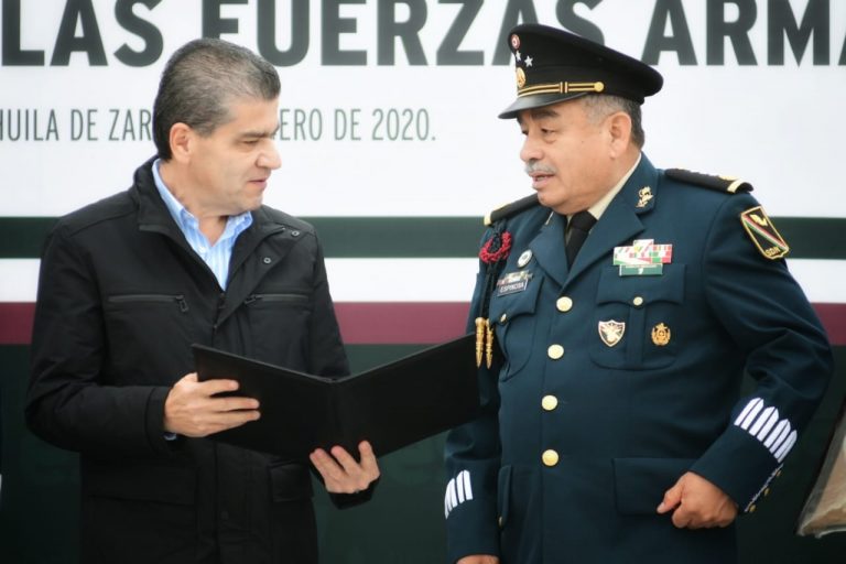 Entrega gobernador Riquelme reconocimiento a fuerzas armadas