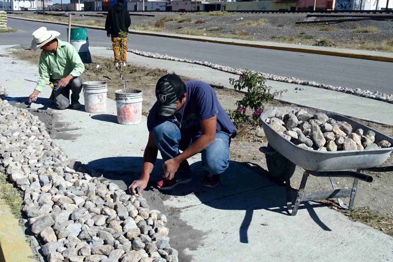 Avanzan obras de embellecimiento en colonia El Cura