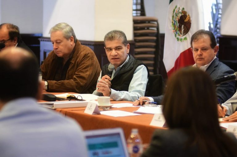 Encabeza Riquelme primera reunión de gabinete en 2020