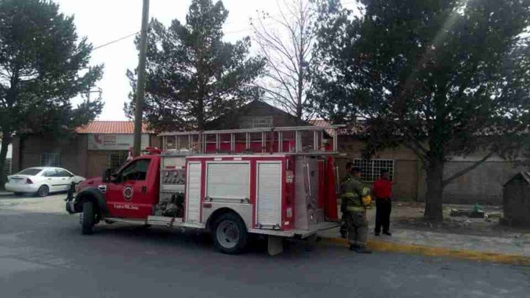 Muere hombre aplastado por placa metálica en Parque Industrial de Ramos