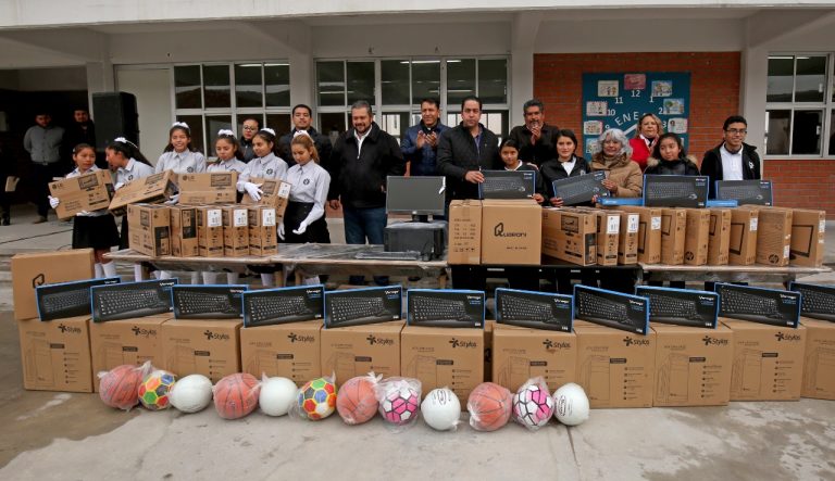 Chema Morales impulsa a la educación de Ramos Arizpe con programa “Escuelas al 50″