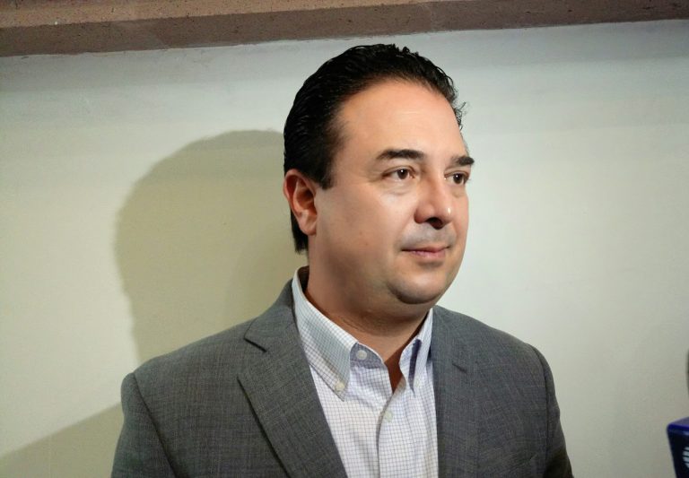 Grave se pretenda consolidar el INSABI hasta diciembre; señala Jaime Bueno