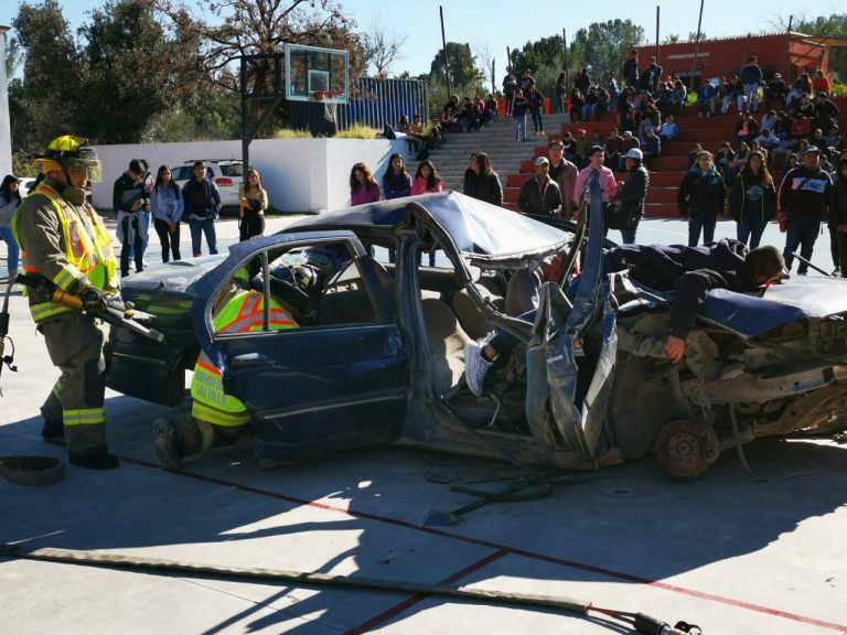 Muestran a estudiantes consecuencias de accidentes