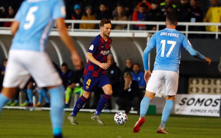 Sufre Barcelona pero avanza en Copa del Rey