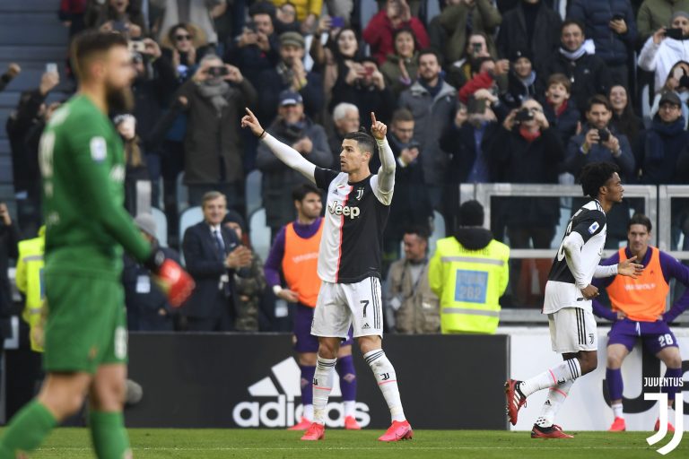 Juventus derrota a la Fiorentina con doblete de Cristiano