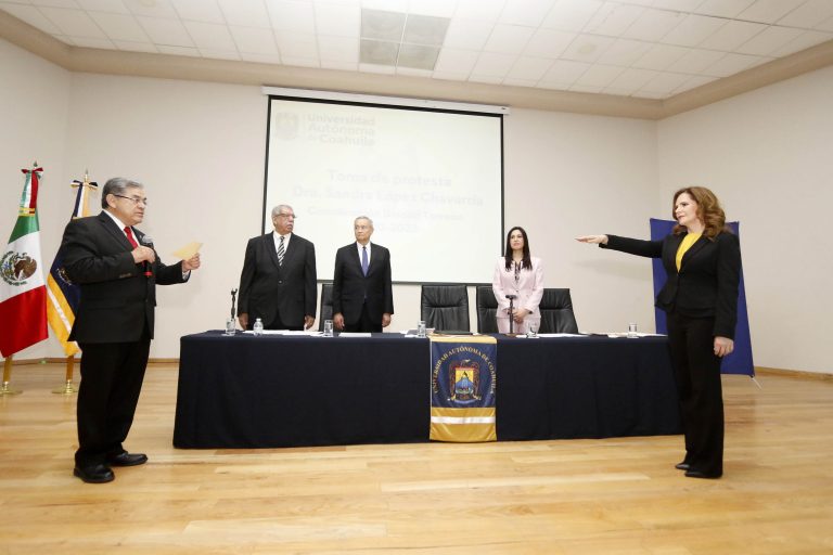 Toma protesta la Dra. Sandra López como nueva coordinadora de Unidad Torreón de la UAdeC