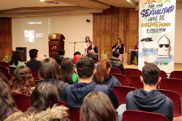 Celebran UA de C y Secretaría de Salud la jornada “Por una Sexualidad Libre de Enfermedades y Violencia”