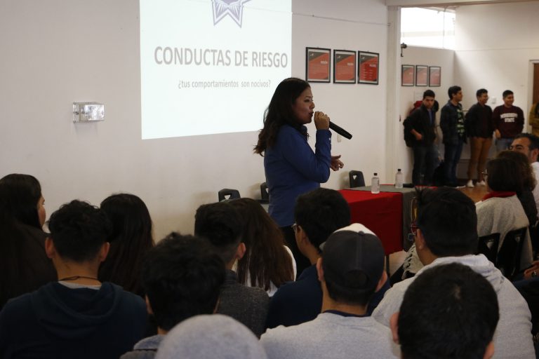 Inicia en la Facultad de Sistemas de la UA de C la campaña “Porque me quiero me cuido”