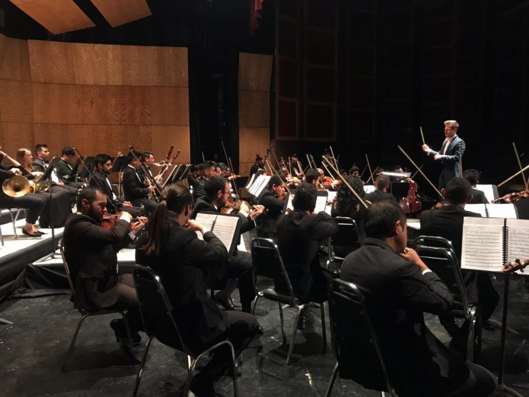 Realiza la Filarmónica Coahuila su segundo concierto de temporada Beethoven, gala del V Aniversario