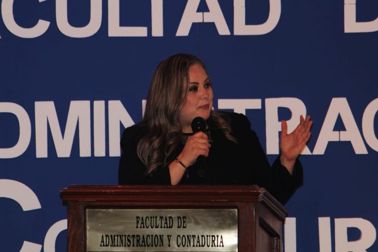 Rinde segundo informe de actividades directora de la FCA Unidad Norte