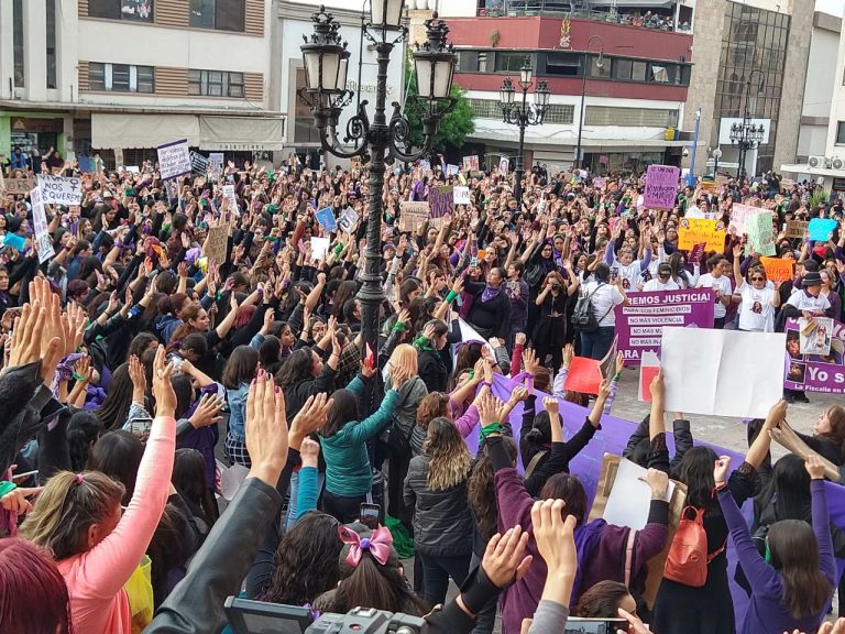 Mujeres inundan calles de Saltillo y México al grito de justicia