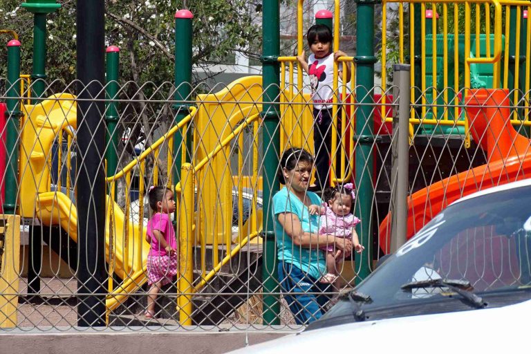 De poca a moderada la afluencia de ramosarizpenses en las calles