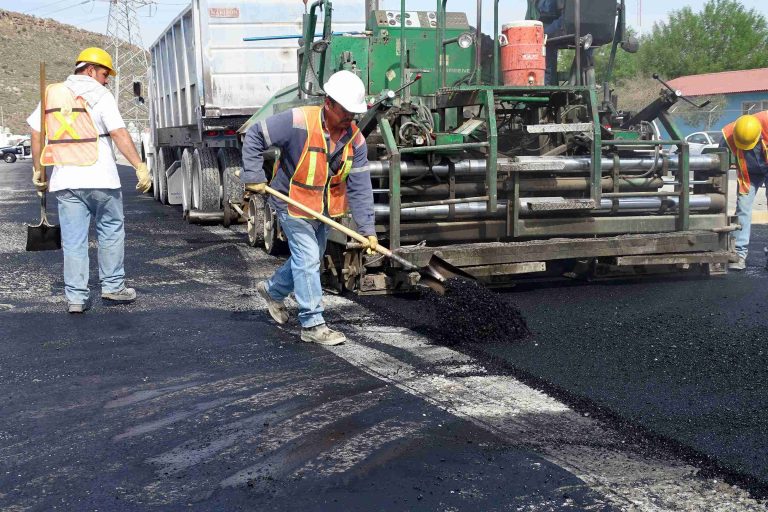 Chema Morales inicia programa de recarpeteo y bacheo municipal; Se invertirán más de 5 millones de pesos