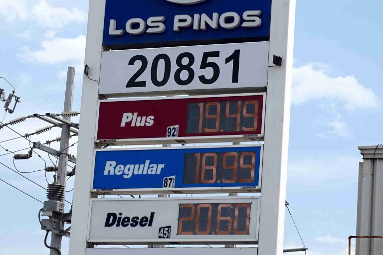 En Ramos Arizpe se detecta disminución de precios en gasolinas