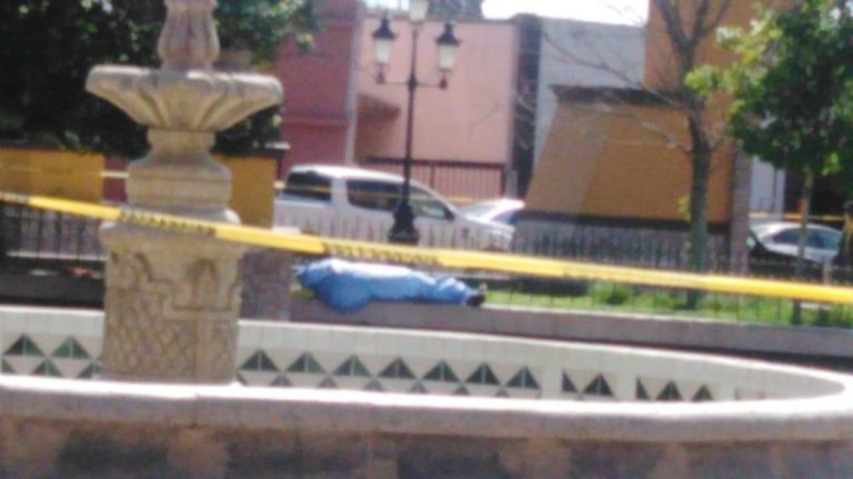 Muerte lo alcanza en Plaza de Armas de Ramos Arizpe