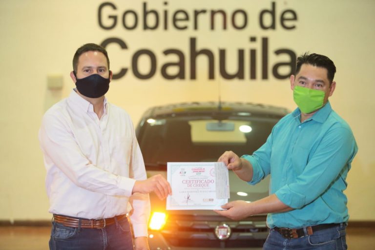 Entregan premios a ganadores de ‘a los cumplidos Coahuila sí los premia 2020’