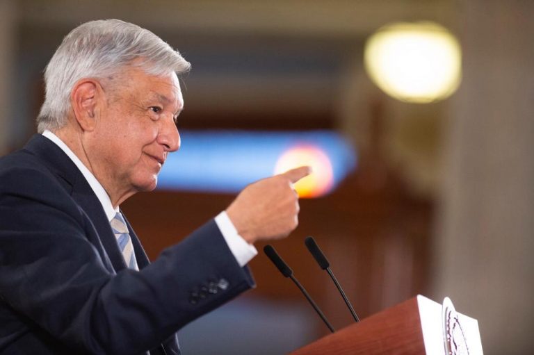 AMLO propone levantar cuarentena a partir del 10 de mayo