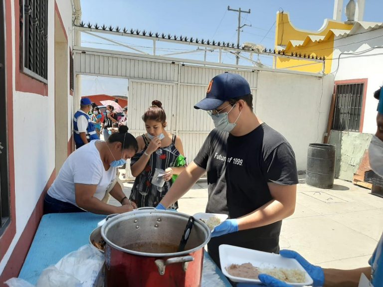 Continuarán empresarios donación de platillos para personas en situación vulnerable