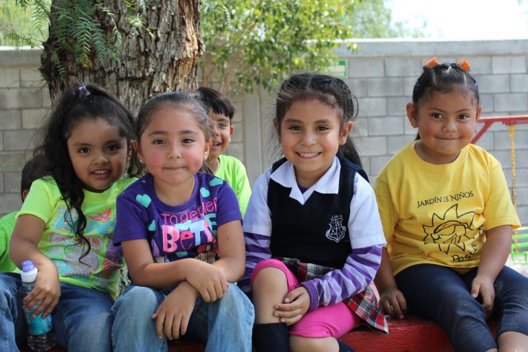 Niñas y niños ¡felicidades en su día!: Educación Coahuila