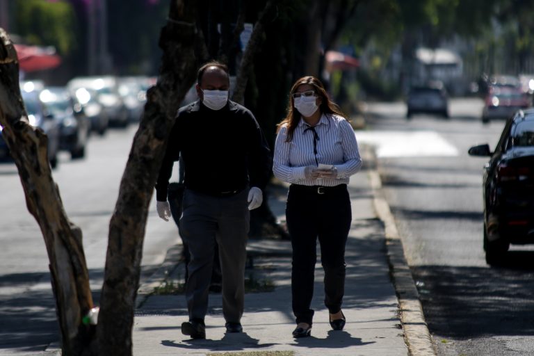 AMLO: Por recomendación de los médicos; empecemos a salir a las calles